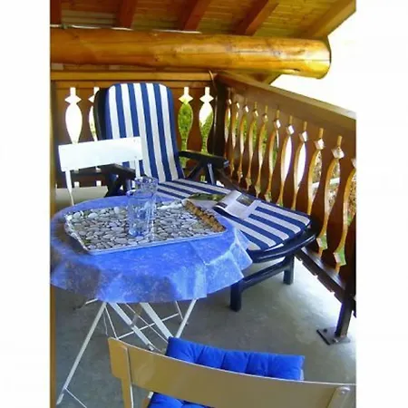 Spacieux Et Confortable Avec Terrasse, Proche Activités Montagne, à - Fr-1-589-146 *