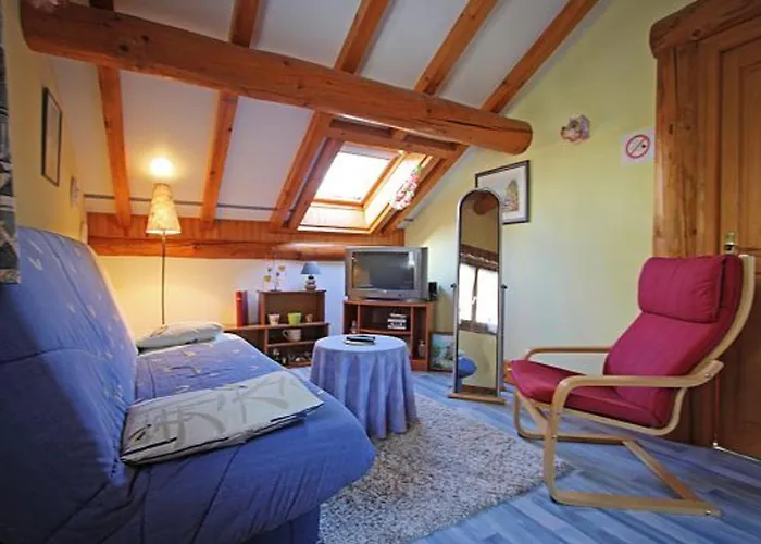 Spacieux Et Confortable Avec Terrasse, Proche Activites Montagne, A - Fr-1-589-146